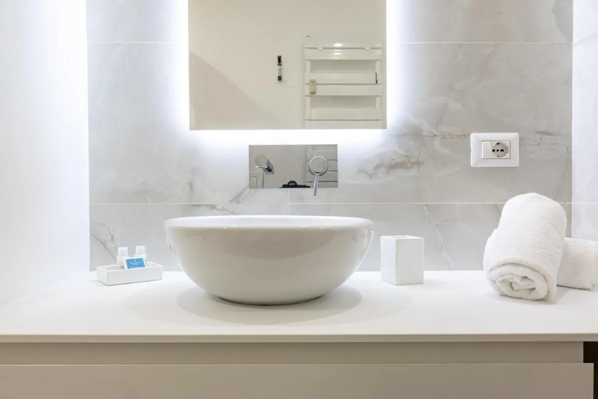 Image 2 of Collection Moscova Suites 18 – Top Collection