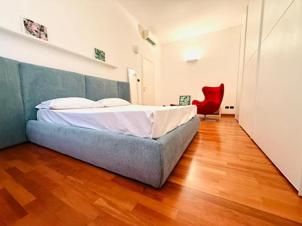 Image of ComeCasa 10 Min Walk to Duomo 2BR Family Flat