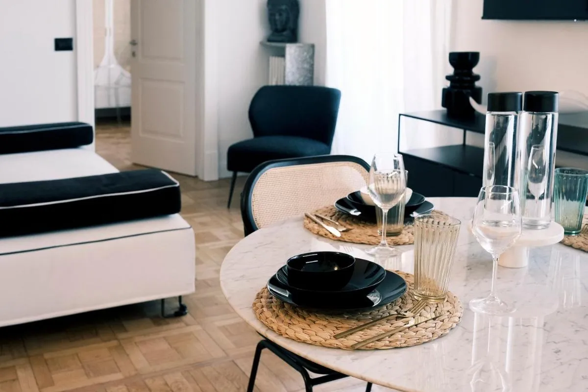 Image 1 of ComeCasa Sforza Chic Stay -10 Min Walk from DUOMO