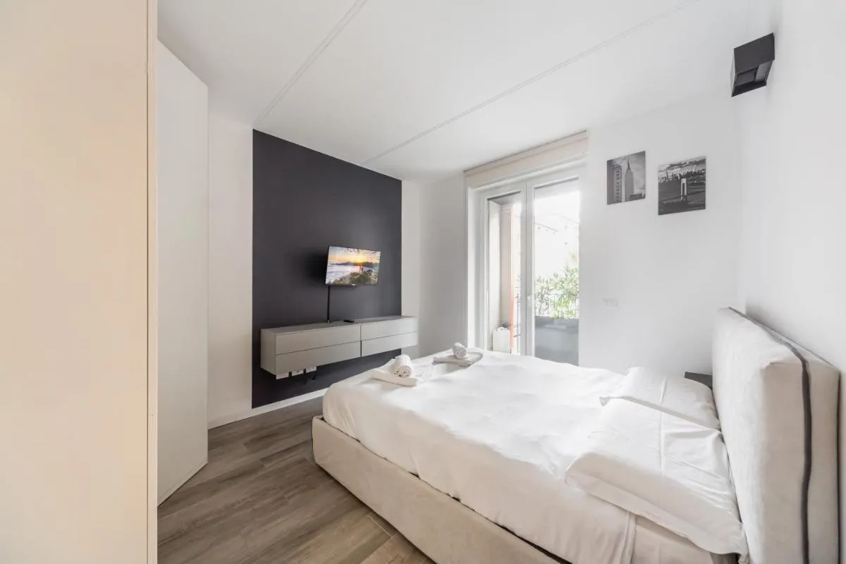 Image 1 of Comfy APT with Private Parking & Balcony