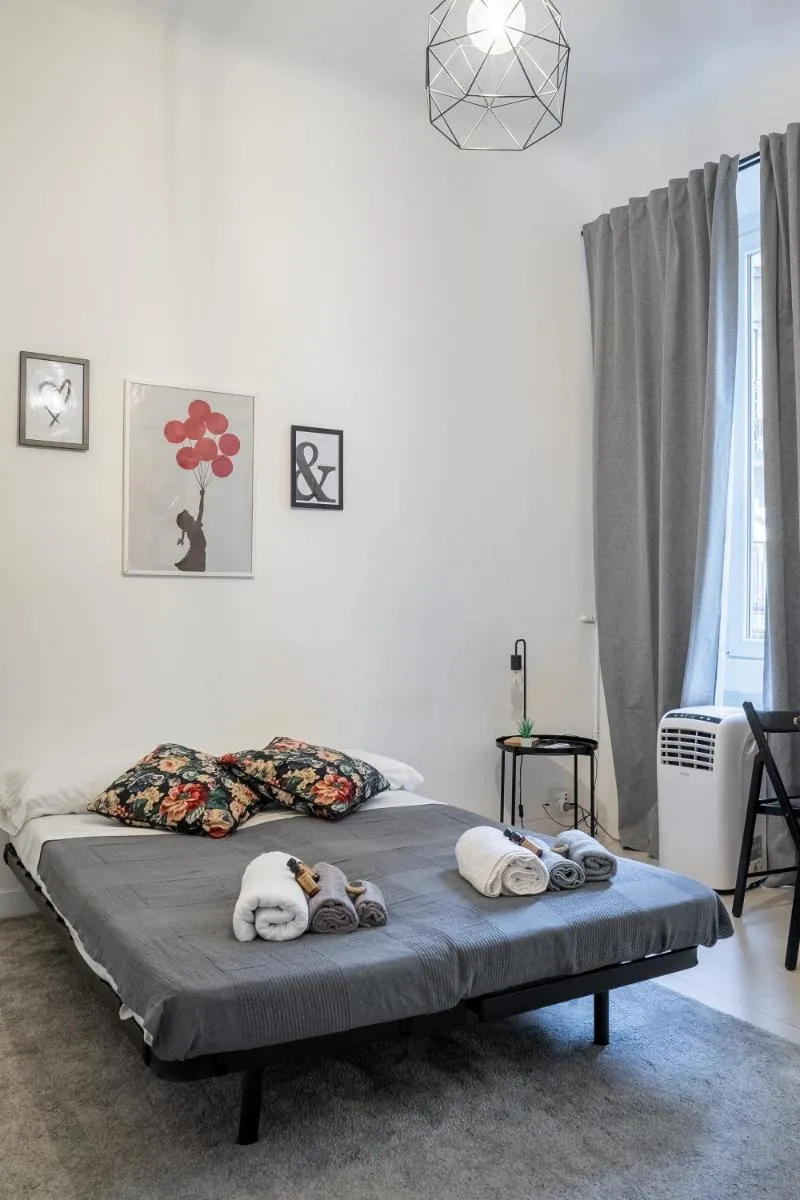 Image 5 of Comfy Apartment