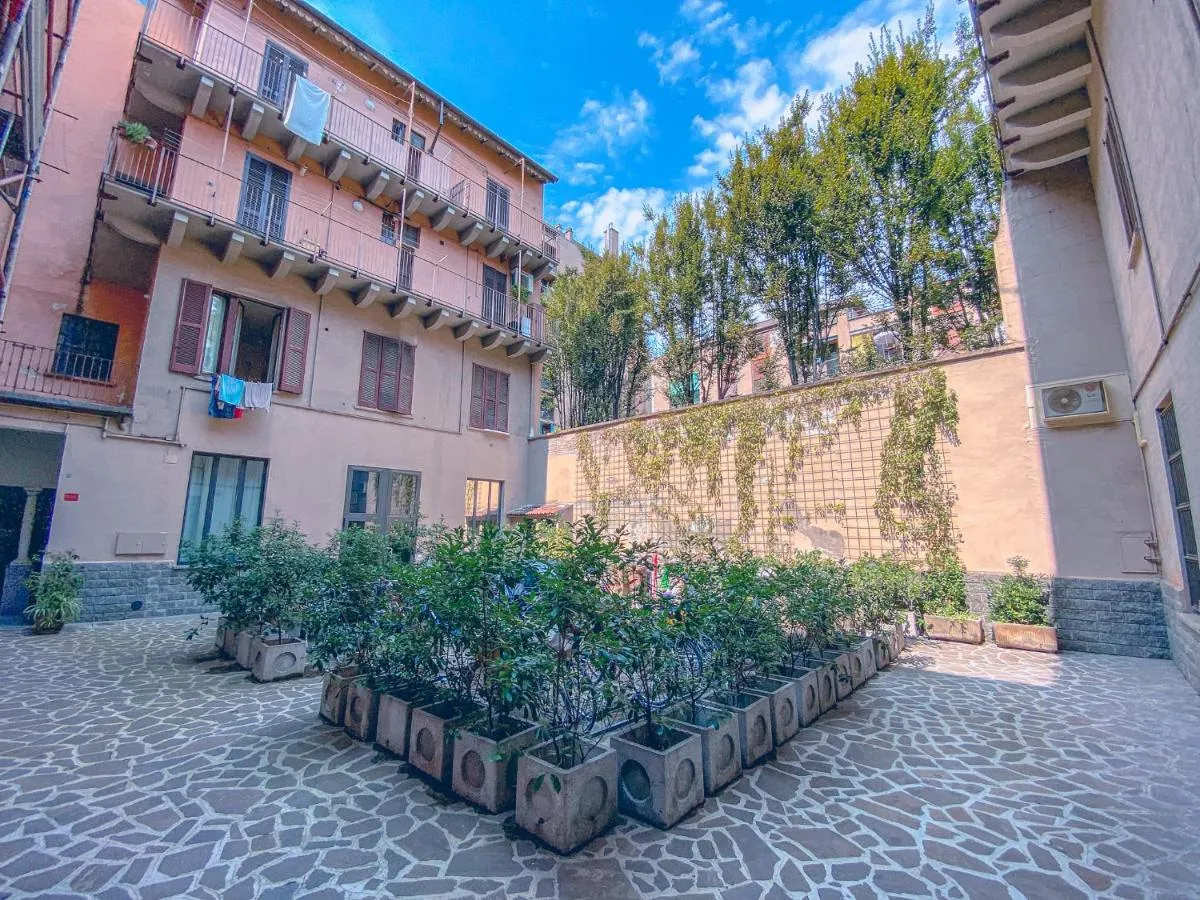 Image 5 of Confalonieri 21 Bosco Verticale view