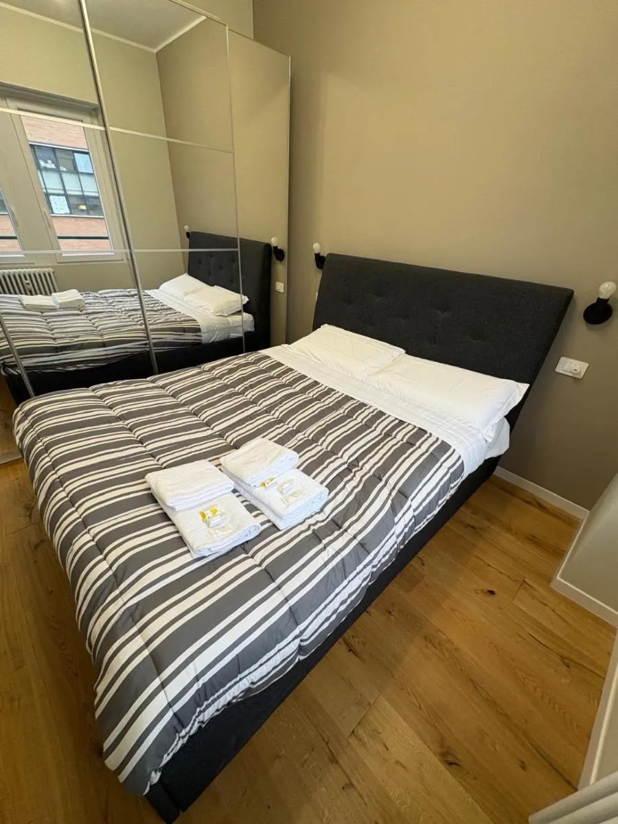 Image 6 of Conte home in Milan