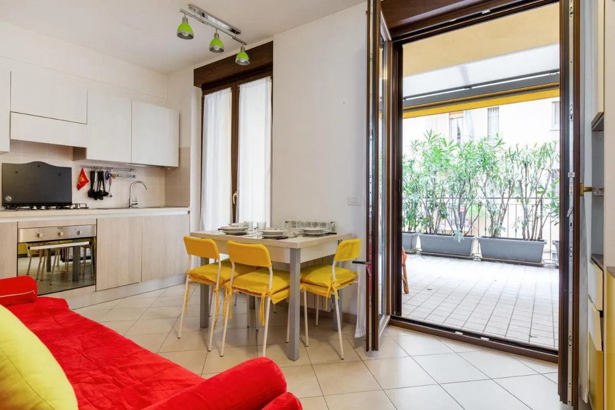 Image 3 of Corsica Huge Terrace Flats
