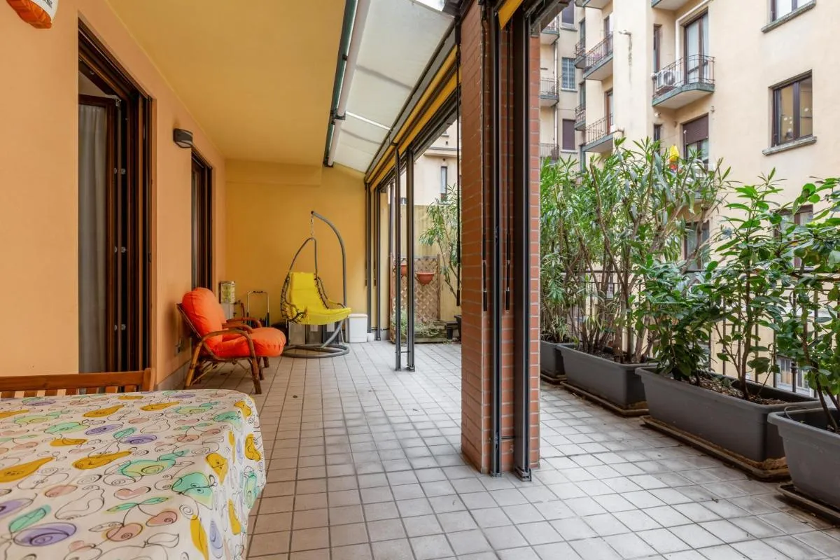 Image 4 of Corsica Huge Terrace Flats