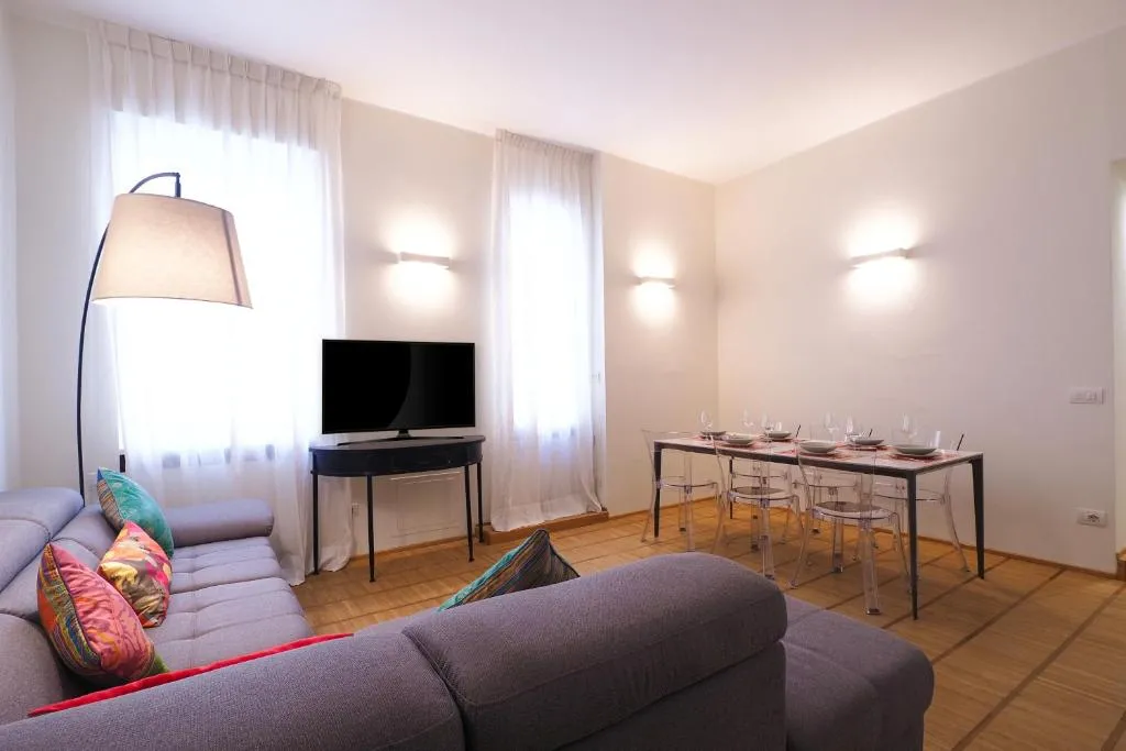 Image of Court House Elegant Apartment