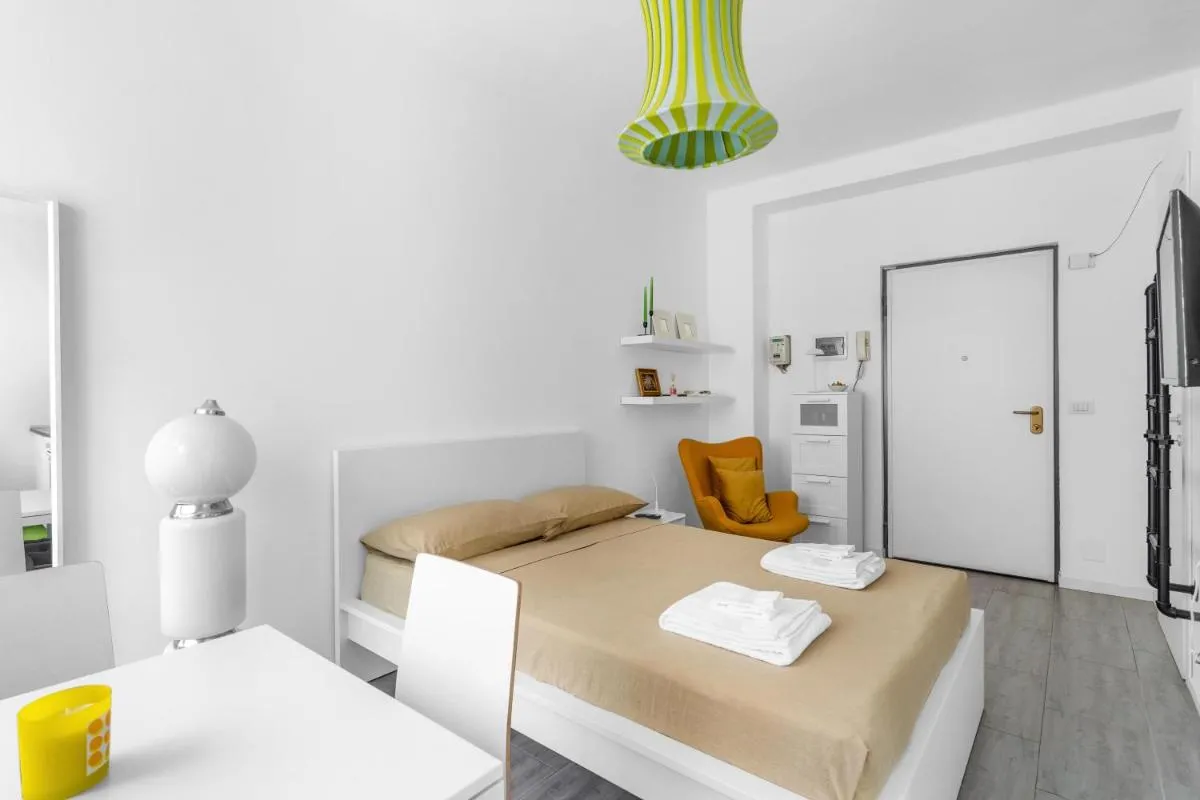 Image 2 of Cozy Home, Metro Gorla Sotto Casa M1, Duomo 15 Minuti