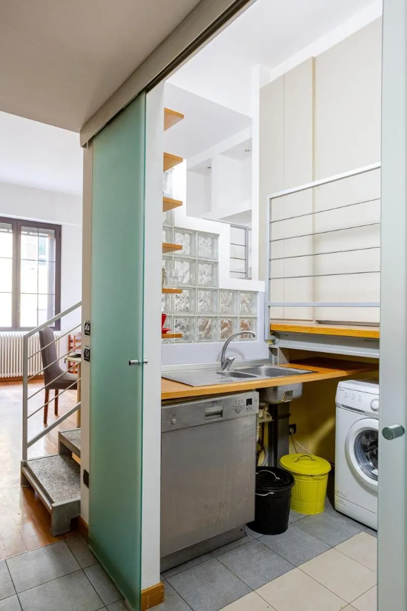 Image 4 of Cozy loft in the heart of Isola district
