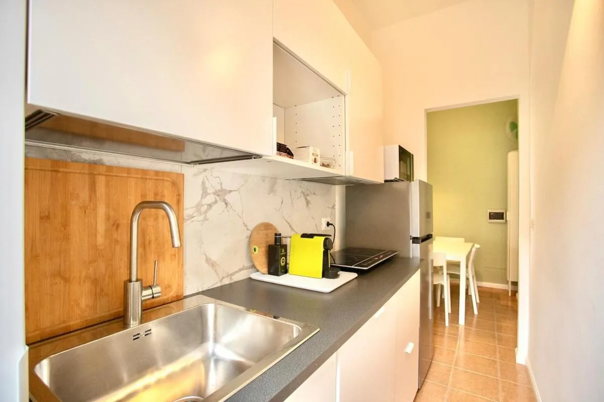 Image 2 of Cozy one-bedroom apartment in Milan