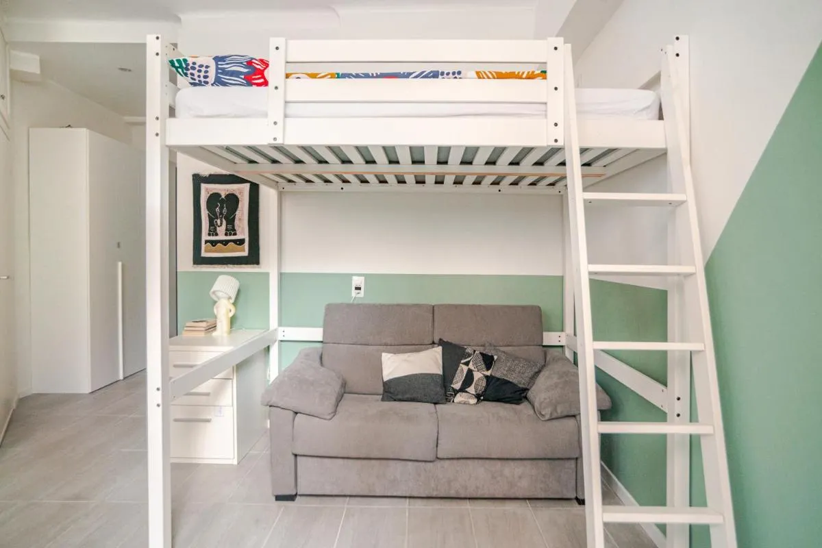 Image 2 of Cozy studio in the city center