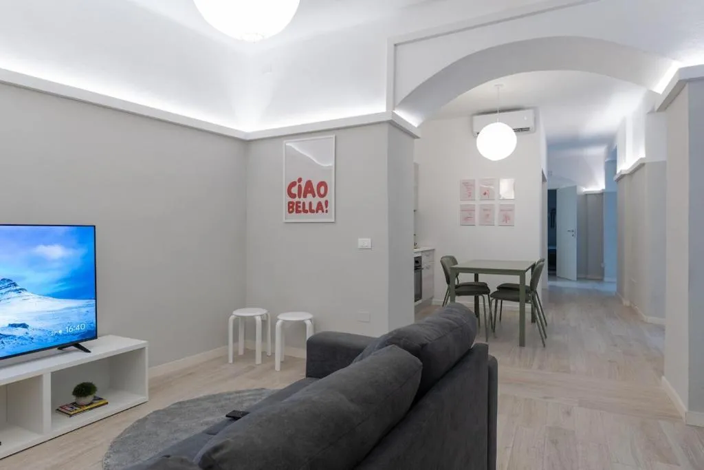 Image of DUOMO Wonderful Apartment for 6