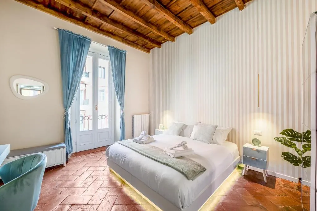 Image of Deluxe Suite 94 – Porta Romana – Duomo by InnStay