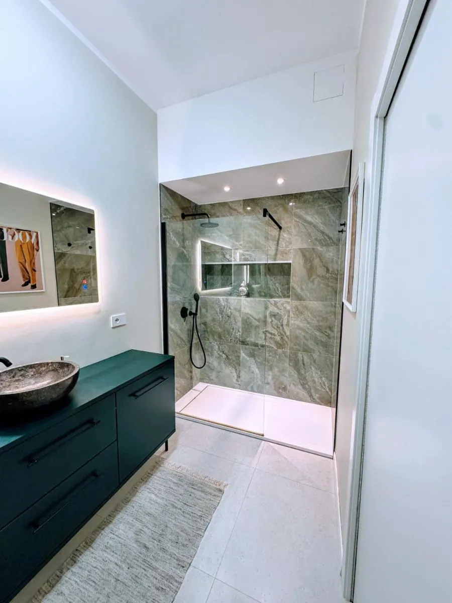 Image 3 of Design Apartment with Garden close to Central Station