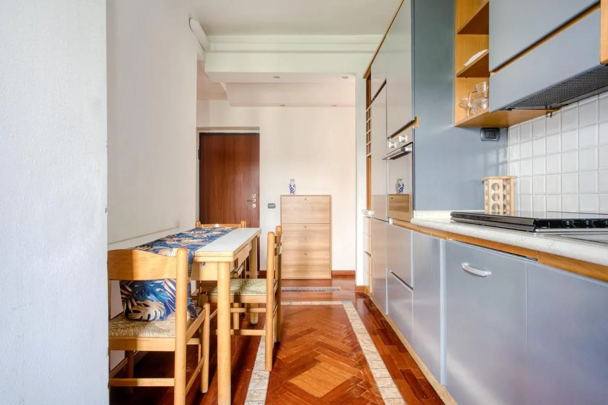 Image 3 of DomusMi Jenner 23