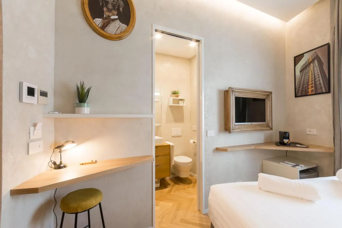 Image 2 of Duomo Deluxe Room