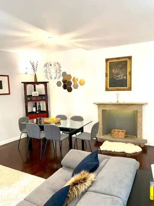 Image 4 of Duomo area 2 bedroom Appartment Deluxe