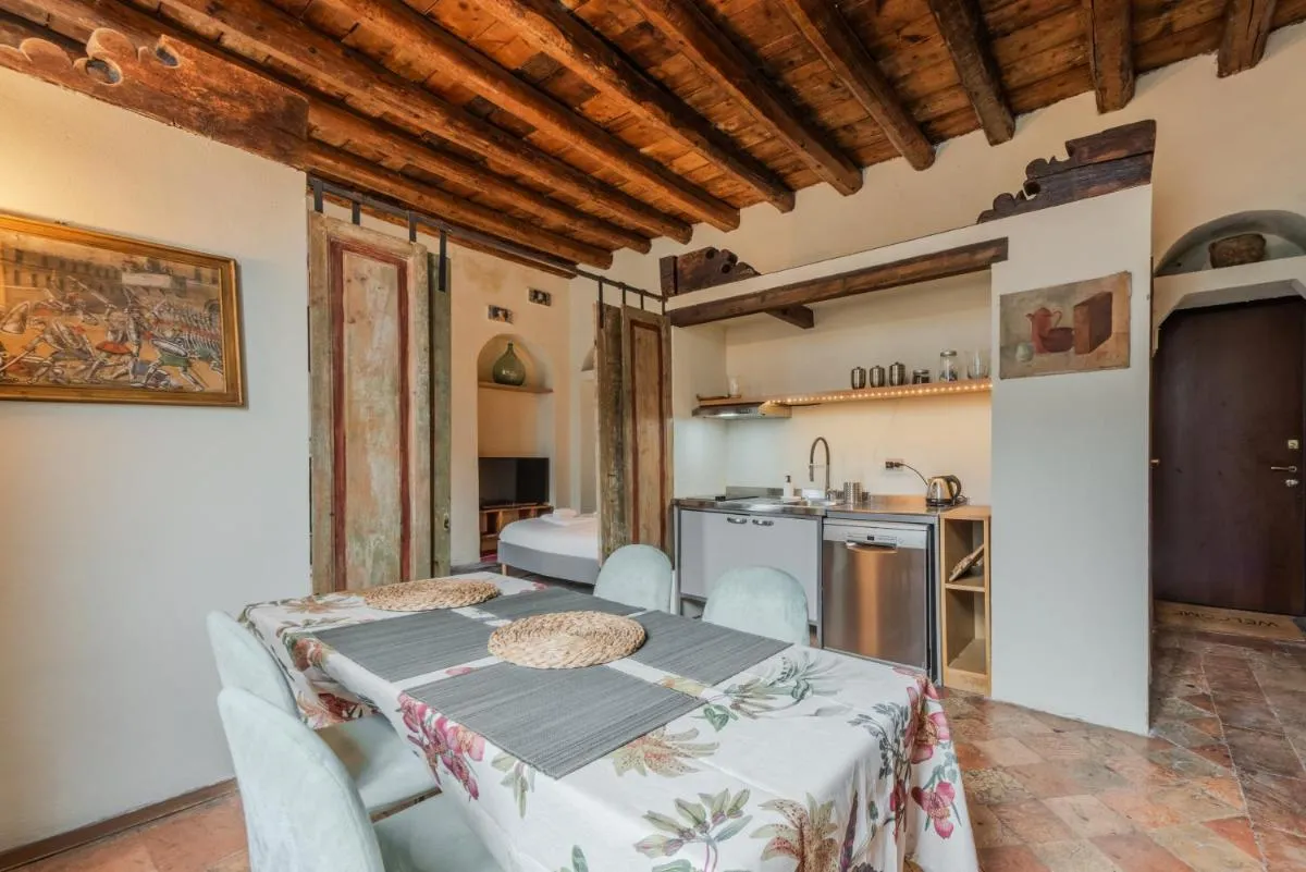 Image 3 of EasyTopStay – Porta Garibaldi Antique Charm