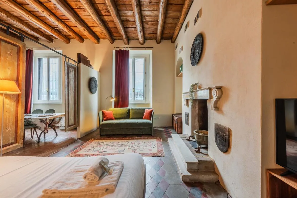 Image 4 of EasyTopStay – Porta Garibaldi Antique Charm