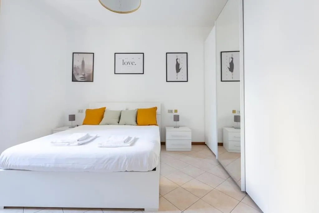 Image 1 of EasyTopStay – Porta Garibaldi Cozy Flat