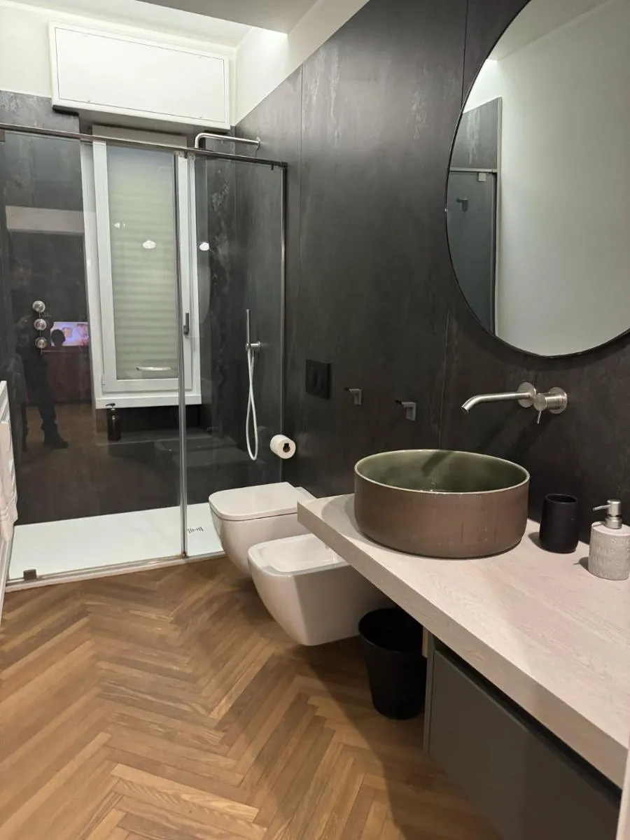 Image 6 of Easy Room Italy City Life