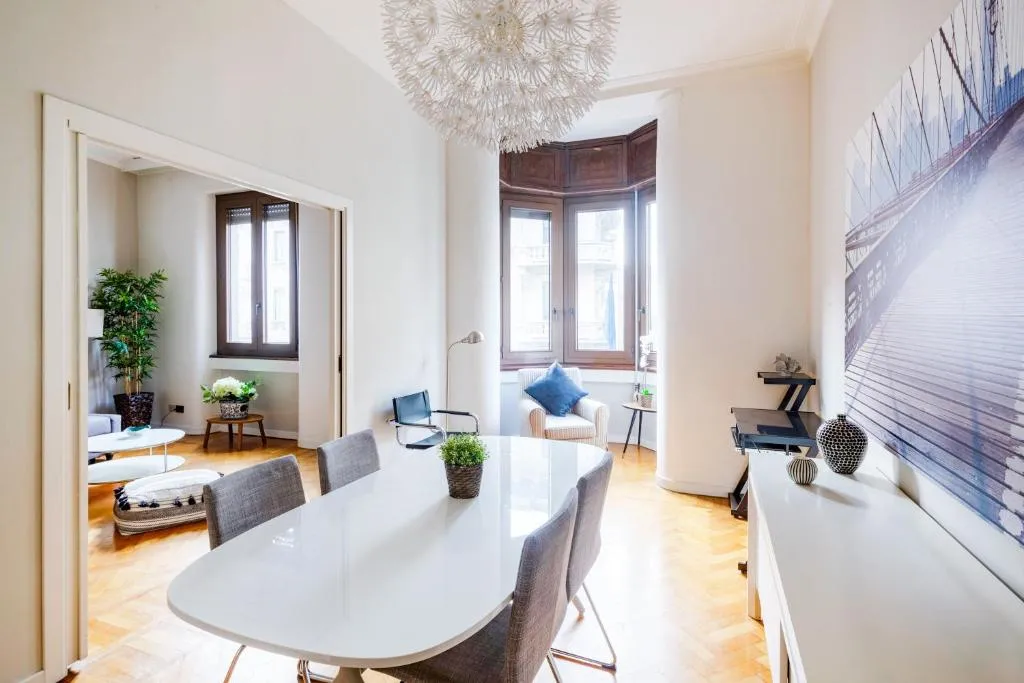 Image of Easylife – Milano – Battisti 13 – Duomo