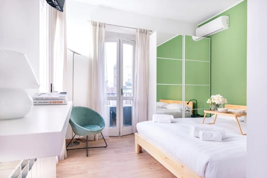 Image of Easylife – Milano – Correnti 22 – Duomo