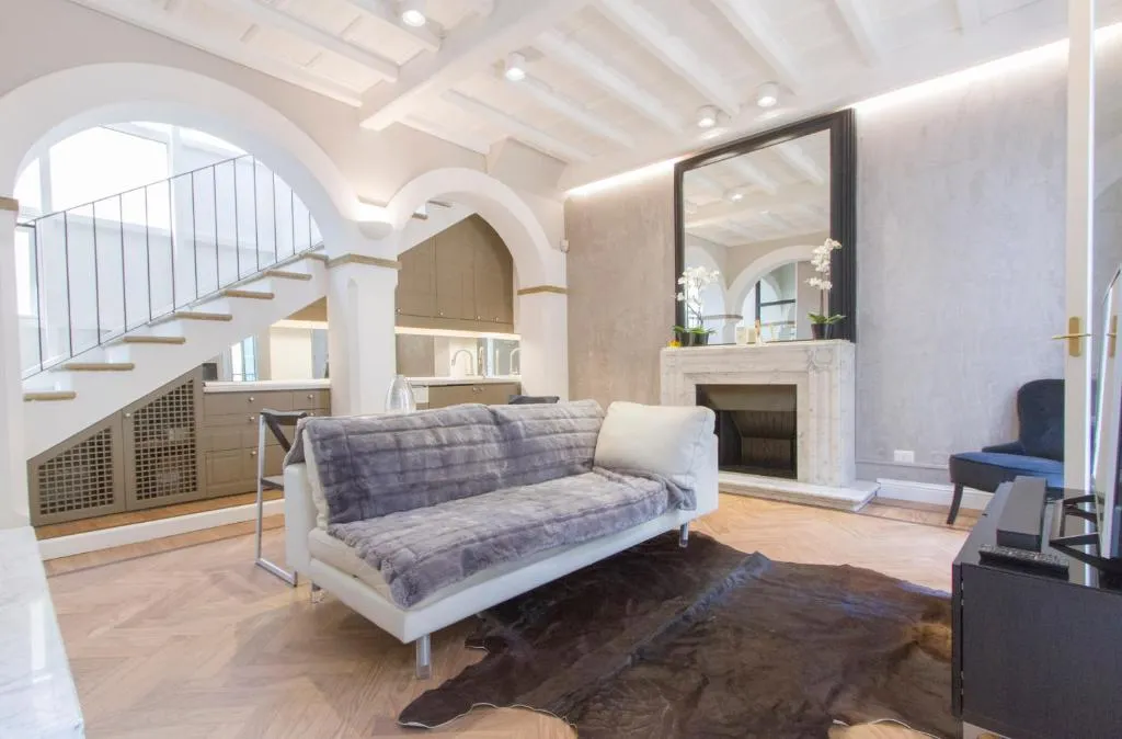 Image of Easylife – Milano – Correnti 24 – Duomo