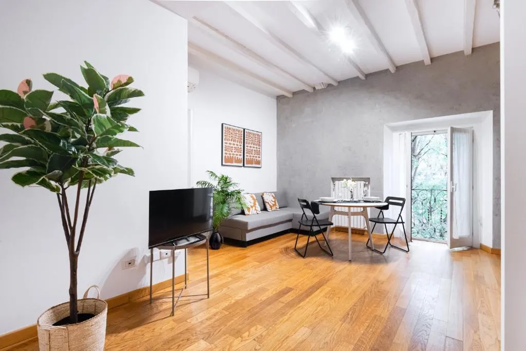 Image of Easylife – Milano – Monti 32 – Castello Sforzesco