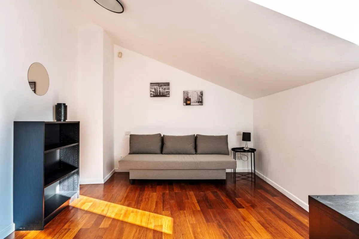 Image 4 of Elegant 2 bedrooms apartments near Duomo