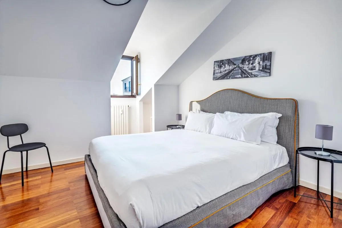 Image 5 of Elegant 2 bedrooms apartments near Duomo