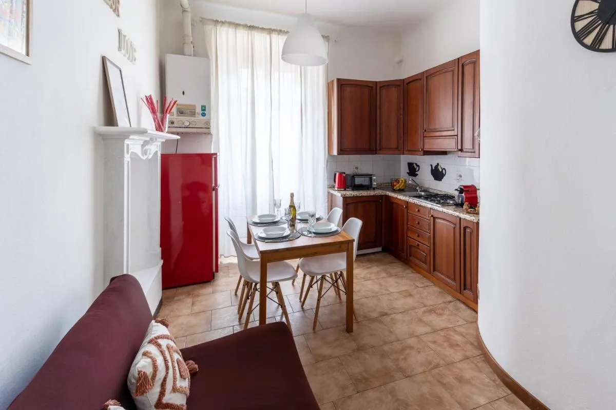 Image 4 of Elegant Apt near metro Porta Romana,3 fermate subway-stop a Duomo, WIFI-NETFLIX Free