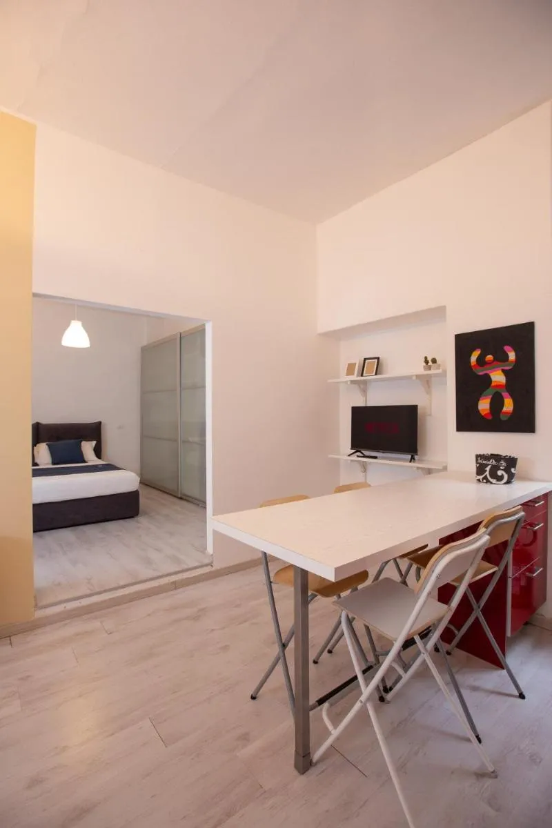 Image 6 of Elegant Little Apartment – City Center – M4 Station