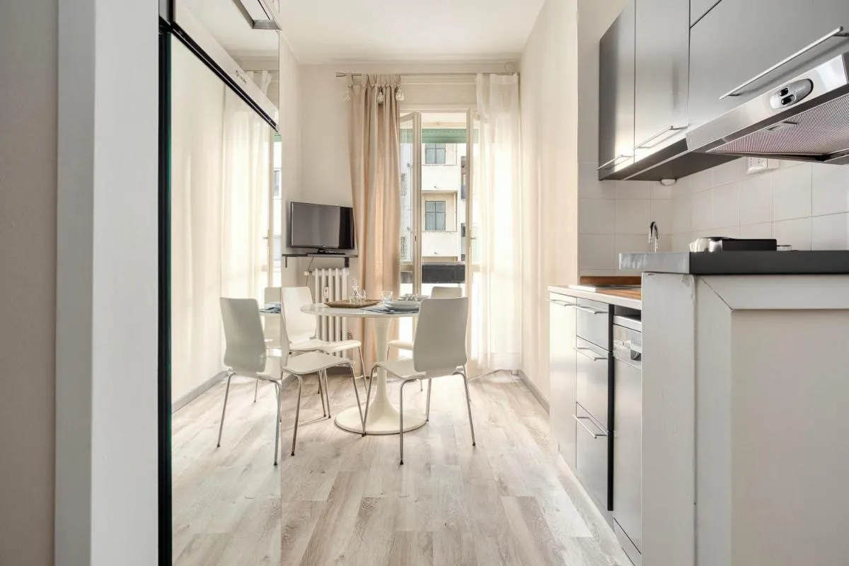 Image 2 of Elegant One-Bedroom Apartment in Porta Romana
