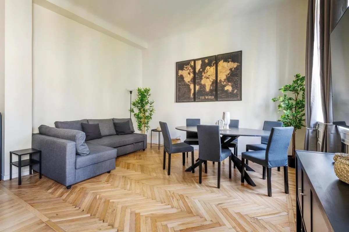 Image 2 of Elegant brand new apartments near Duomo