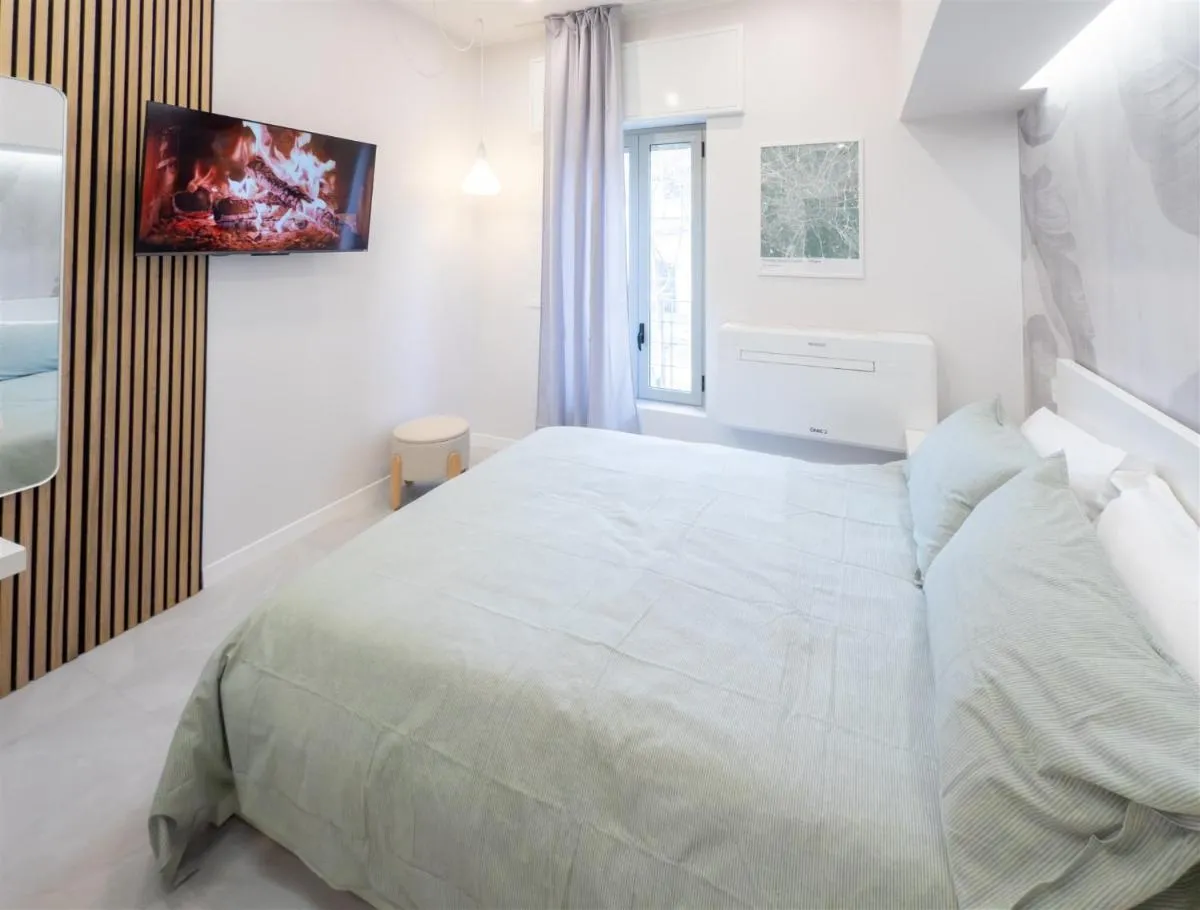 Image 2 of Emme Apartments