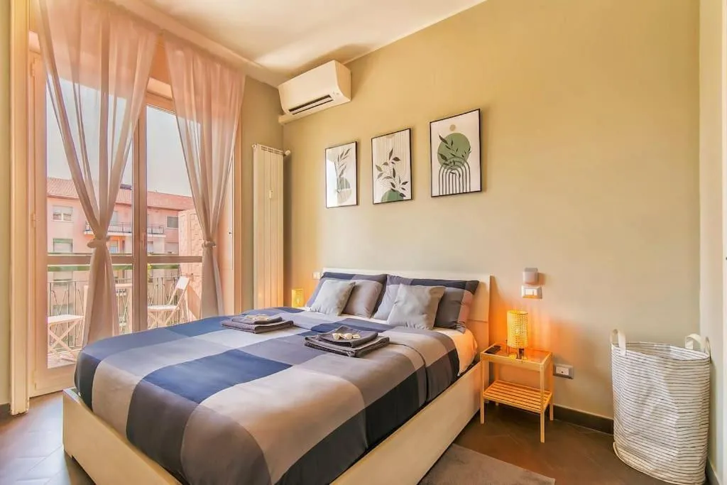 Image 1 of Exclusive & Strategic 2-Bedroom Apartment, 50m from M4