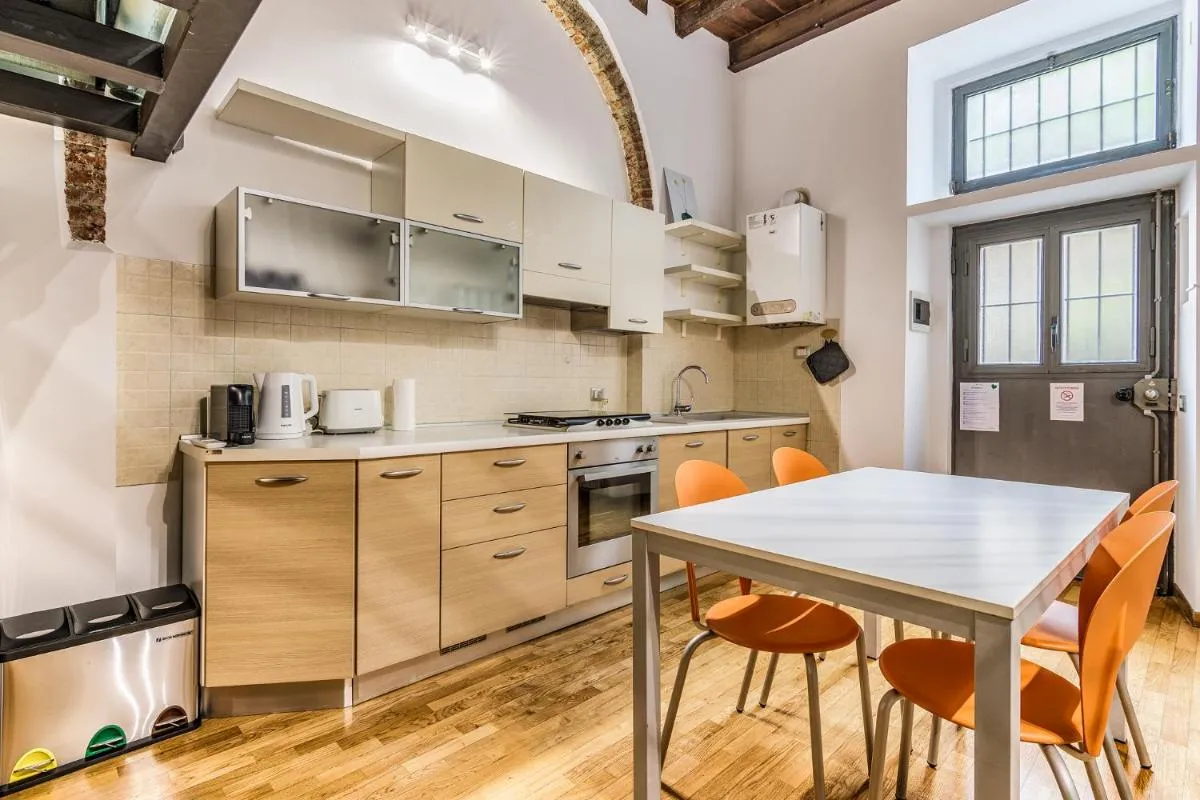 Image 3 of Ferrari Apartment