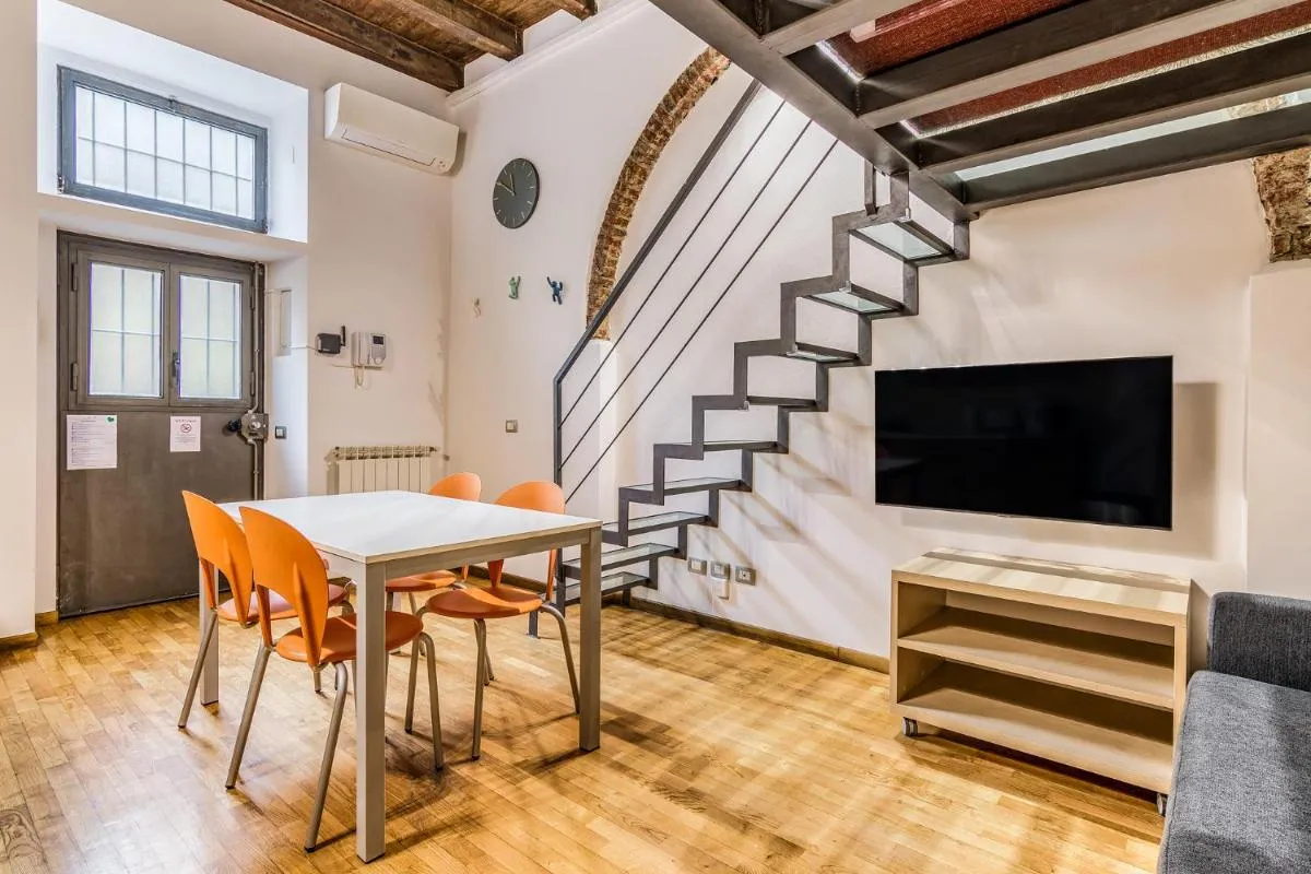Image 4 of Ferrari Apartment