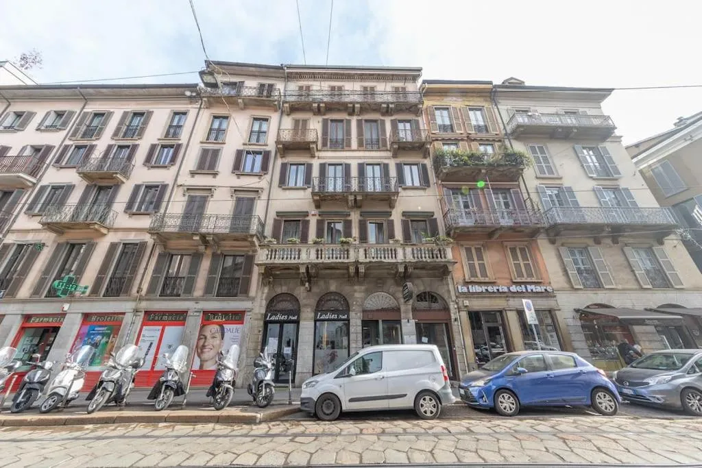 Image 5 of Golden View Milan