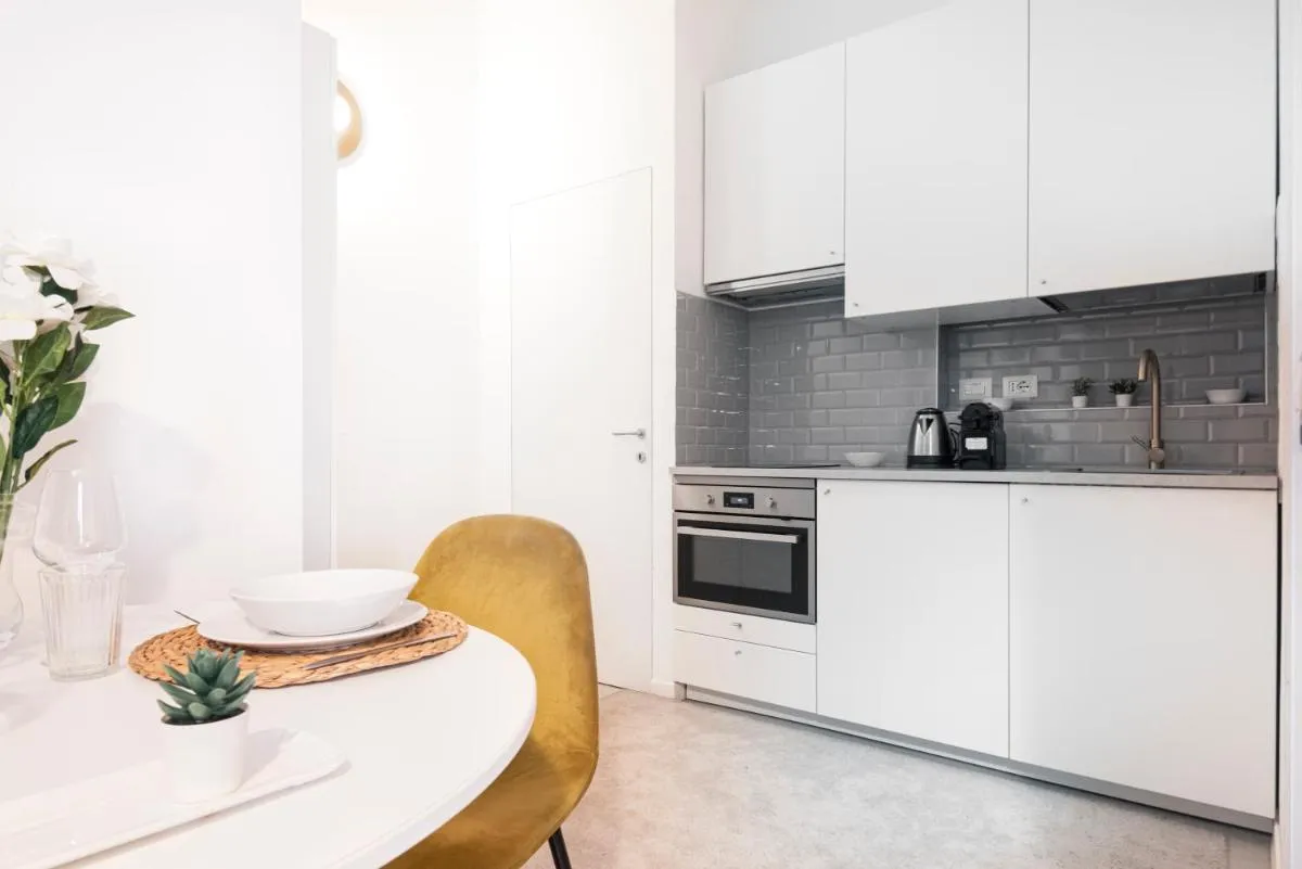 Image 3 of Gorgeous flat in the Design District