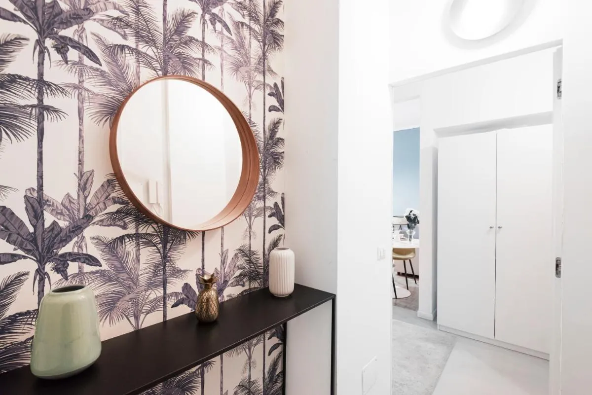 Image 6 of Gorgeous flat in the Design District