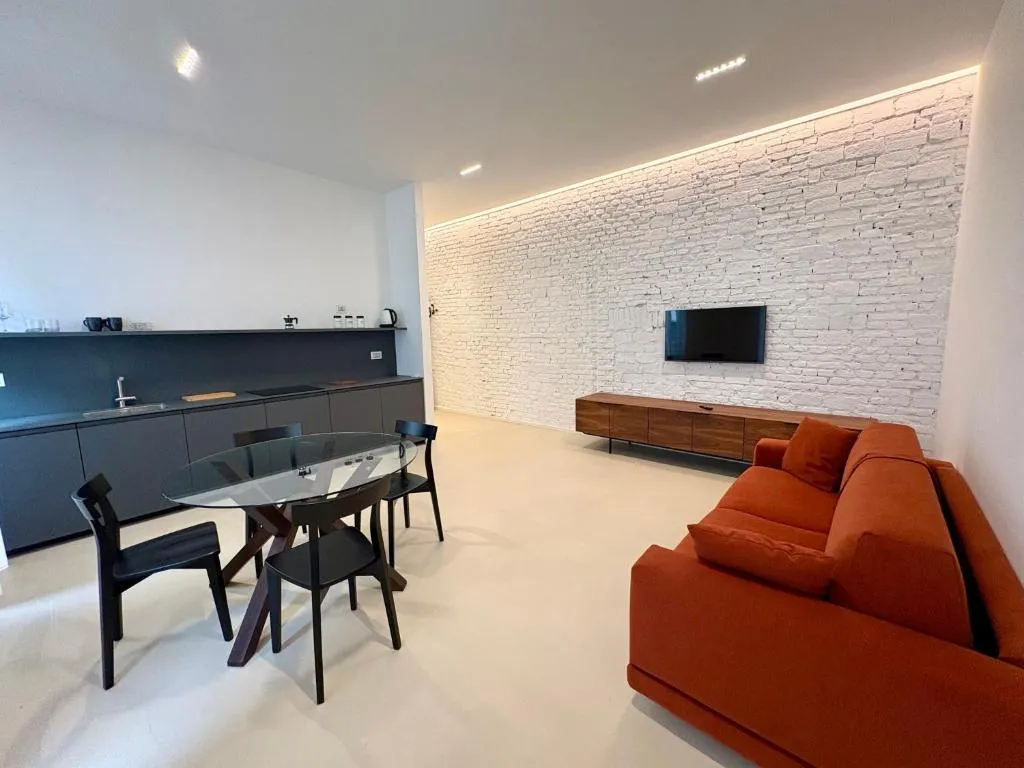 Image of GuestHost – Cinque Giornate Bright Apartment Milan