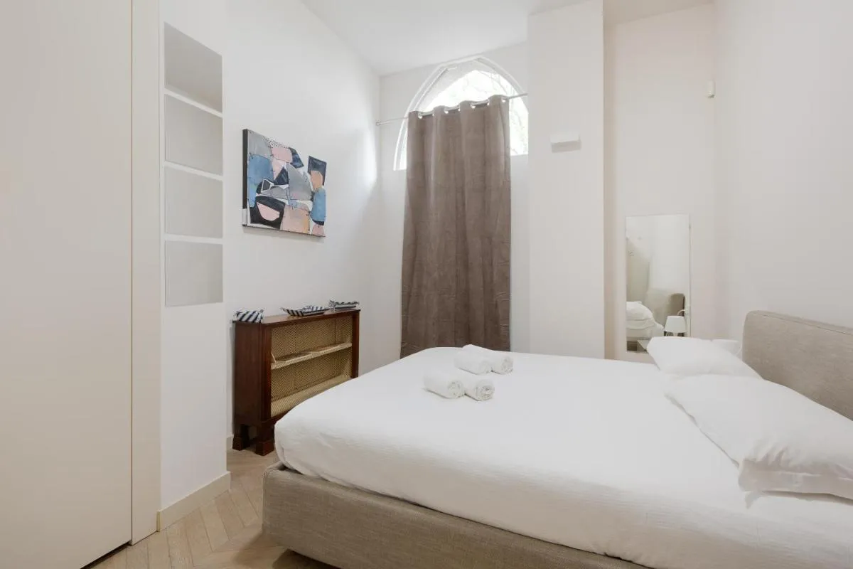 Image 1 of GuestHost – Cordusio Enchanting Apartment
