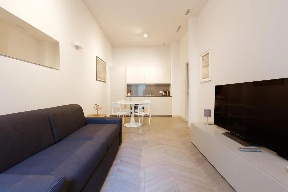 Image 4 of GuestHost – Cordusio Enchanting Apartment