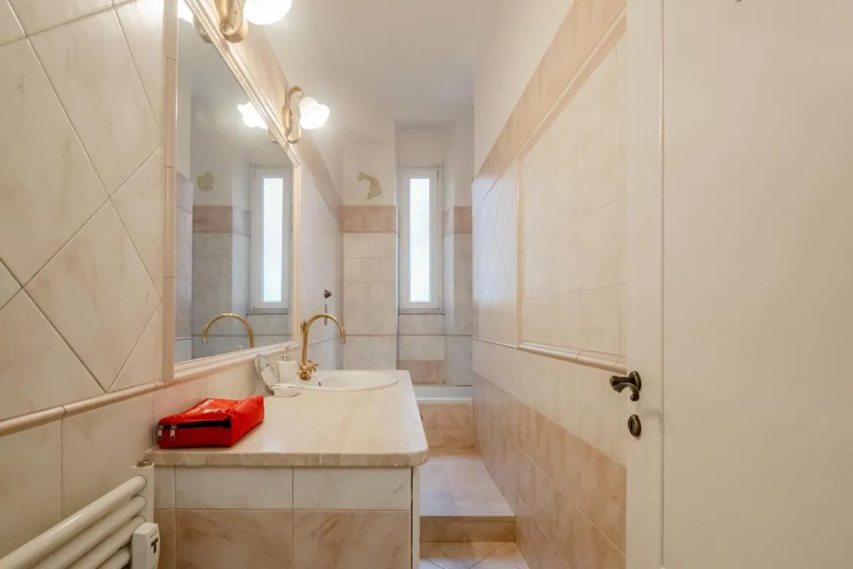 Image 2 of GuestHost – Corso Lodi Cozy Apartment with balcony