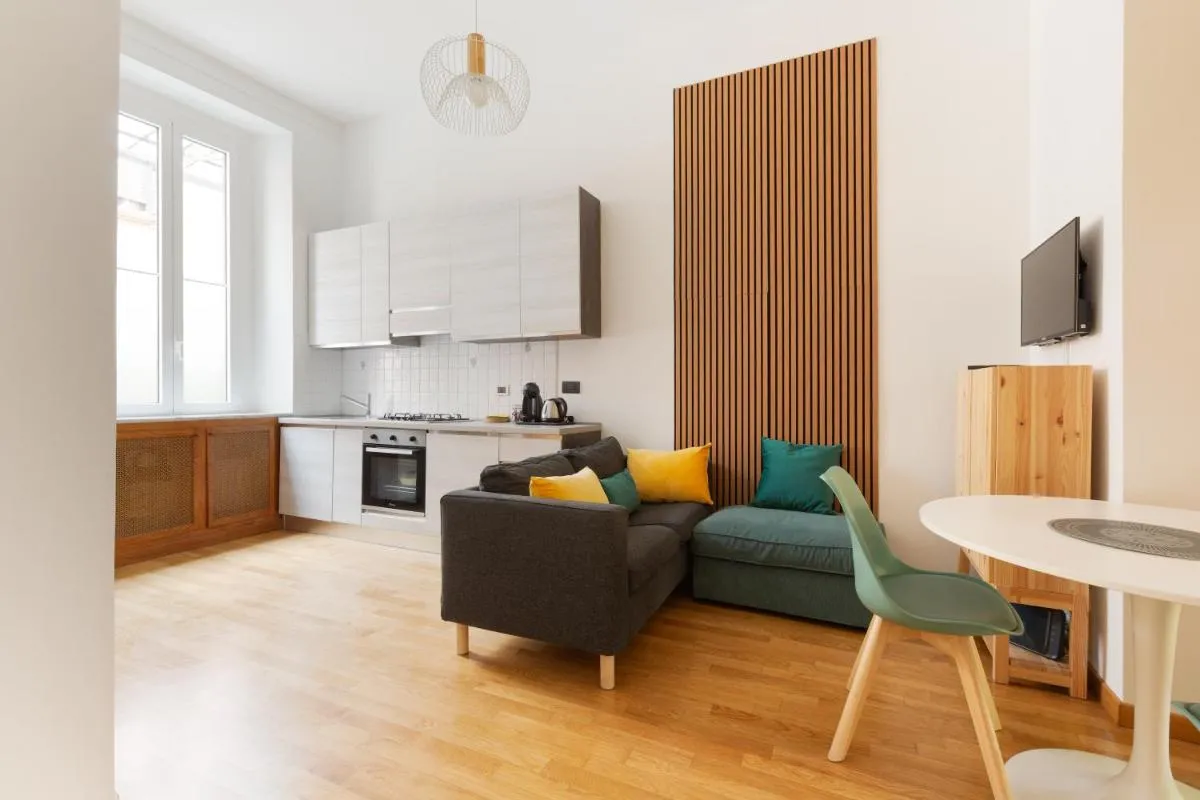 Image 2 of GuestHost – Cosy Apt Lodi M3 Subway Yellow Line