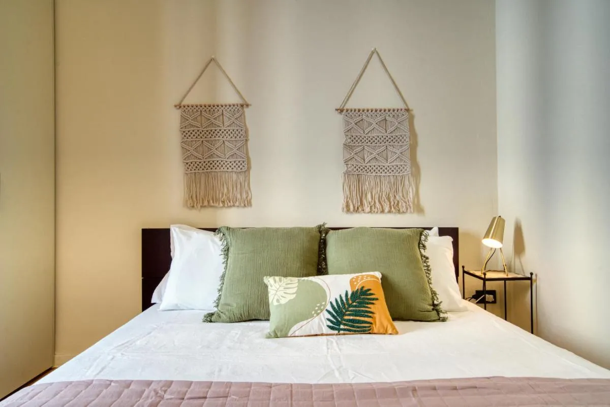 Image 1 of GuestHost – DeAngeli Nest romantico bilocale di design in zona De Angeli, rinnovato e accessoriato