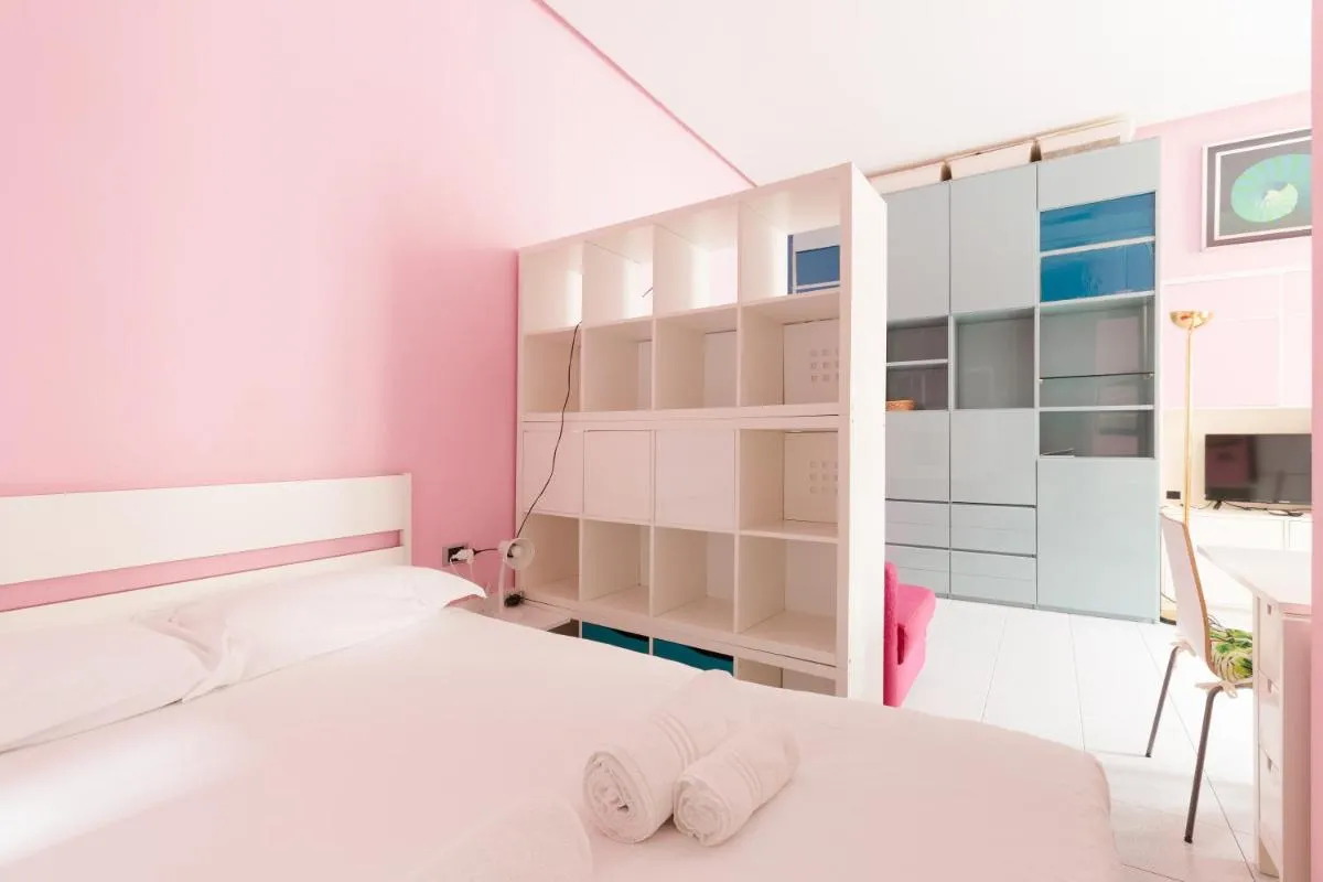 Image 6 of GuestHost – Isola Cosy Pink Studio Apt