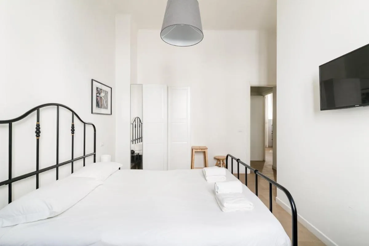 Image 6 of GuestHost – M4 Argonne Balcony Apartment