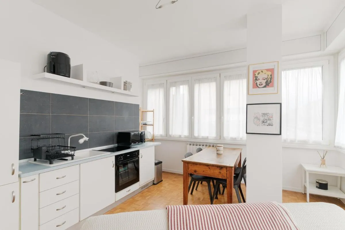 Image 6 of GuestHost – Milano Bright Apartment with parking
